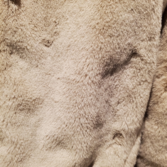 Athleta Ritual Fur Jacket Womens Size Medium - Picture 6 of 16